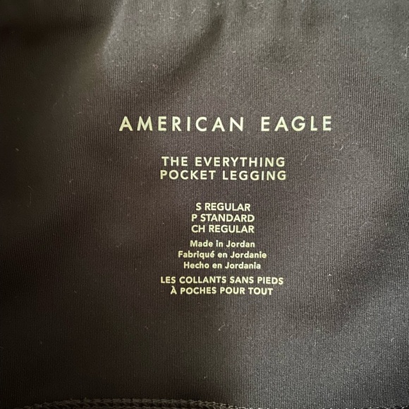 American Eagle The Everything High Waisted Black Pocket Leggings - Picture 6 of 6